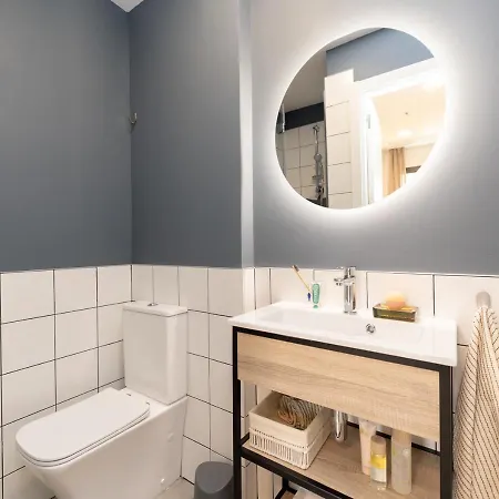 Yugo Llac Apartment *