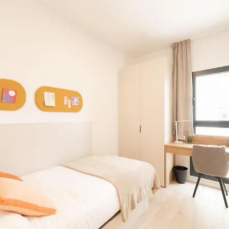 Yugo Llac Apartment
